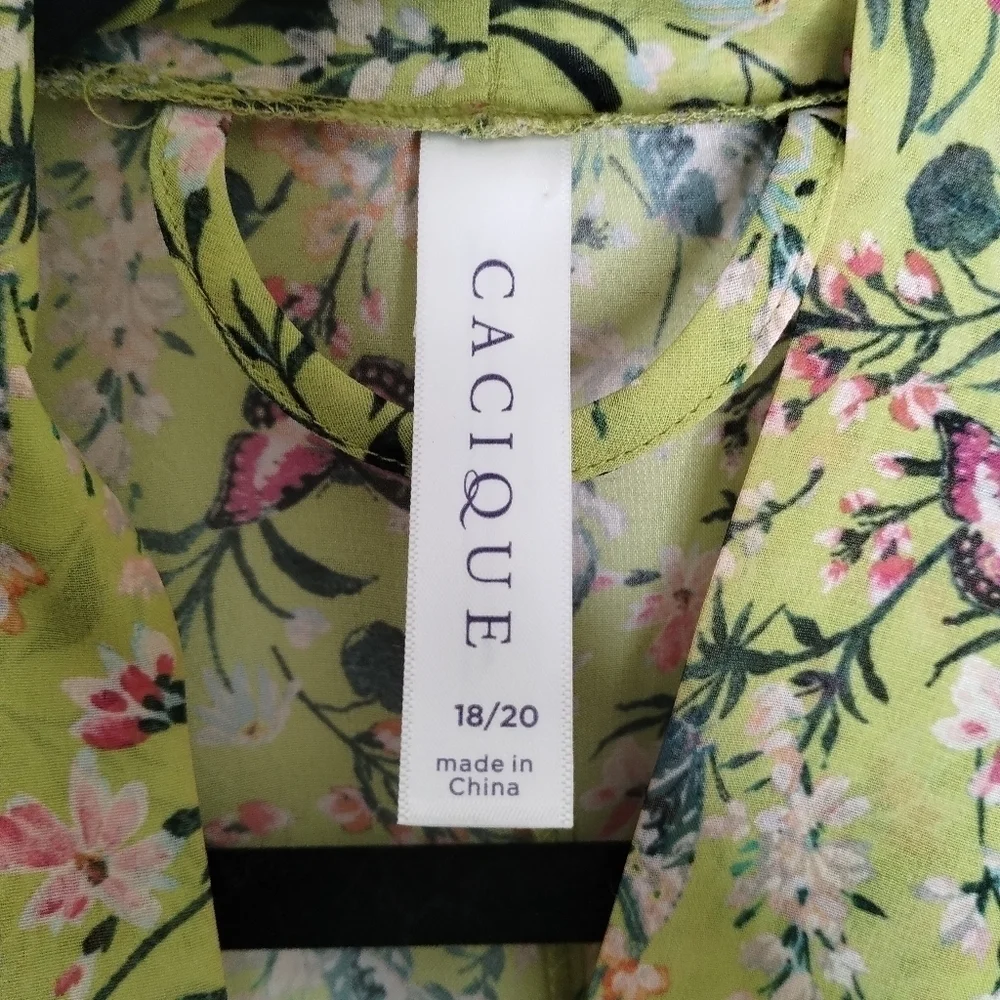 Cacique Seriously Sexy Collection Sheer Green Floral Butterfly Robe Size 18 / 20